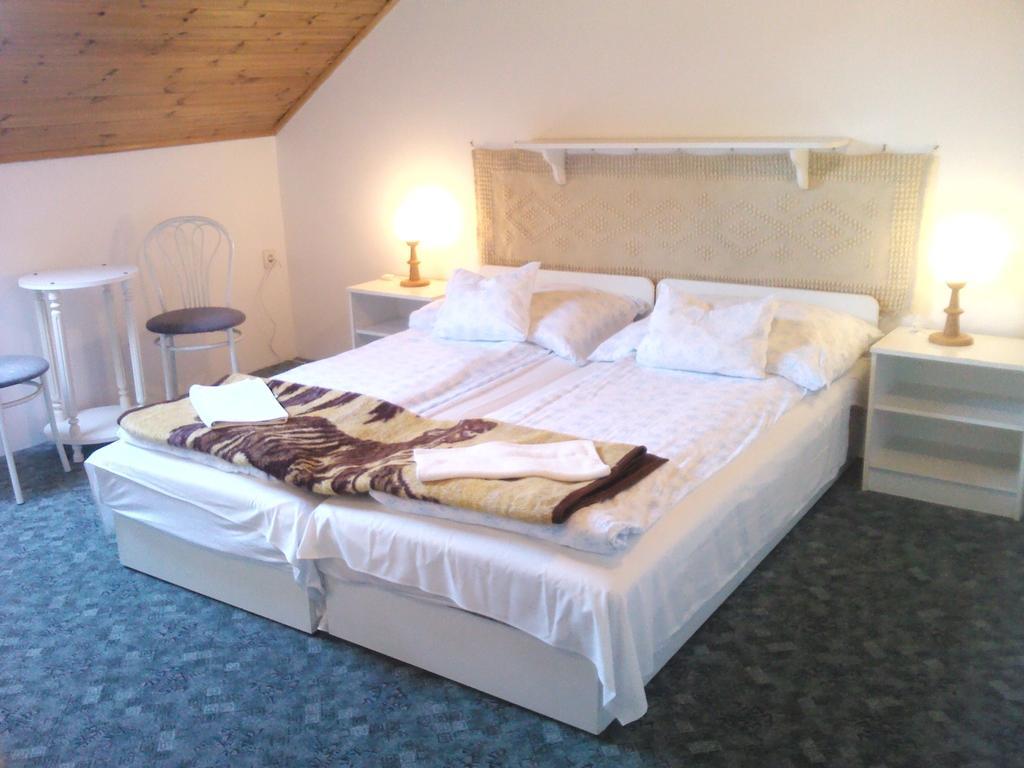 Napfeny Apartment Keszthely Δωμάτιο φωτογραφία