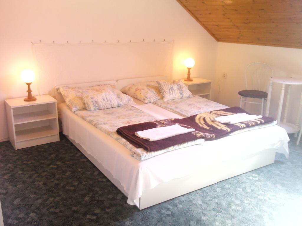 Napfeny Apartment Keszthely Δωμάτιο φωτογραφία