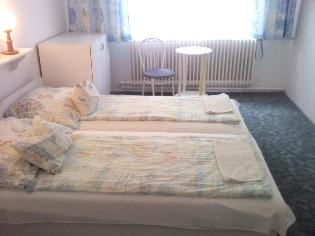 Napfeny Apartment Keszthely Δωμάτιο φωτογραφία